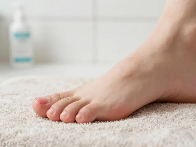 Co dělat, když si strhnu nehet? Okamžitá první pomoc a péče o nový růst